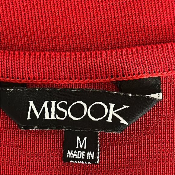 Misook Classic Knit Tank Top Scoop Neck Side Slit in Red - Size Medium - Picture 5 of 6